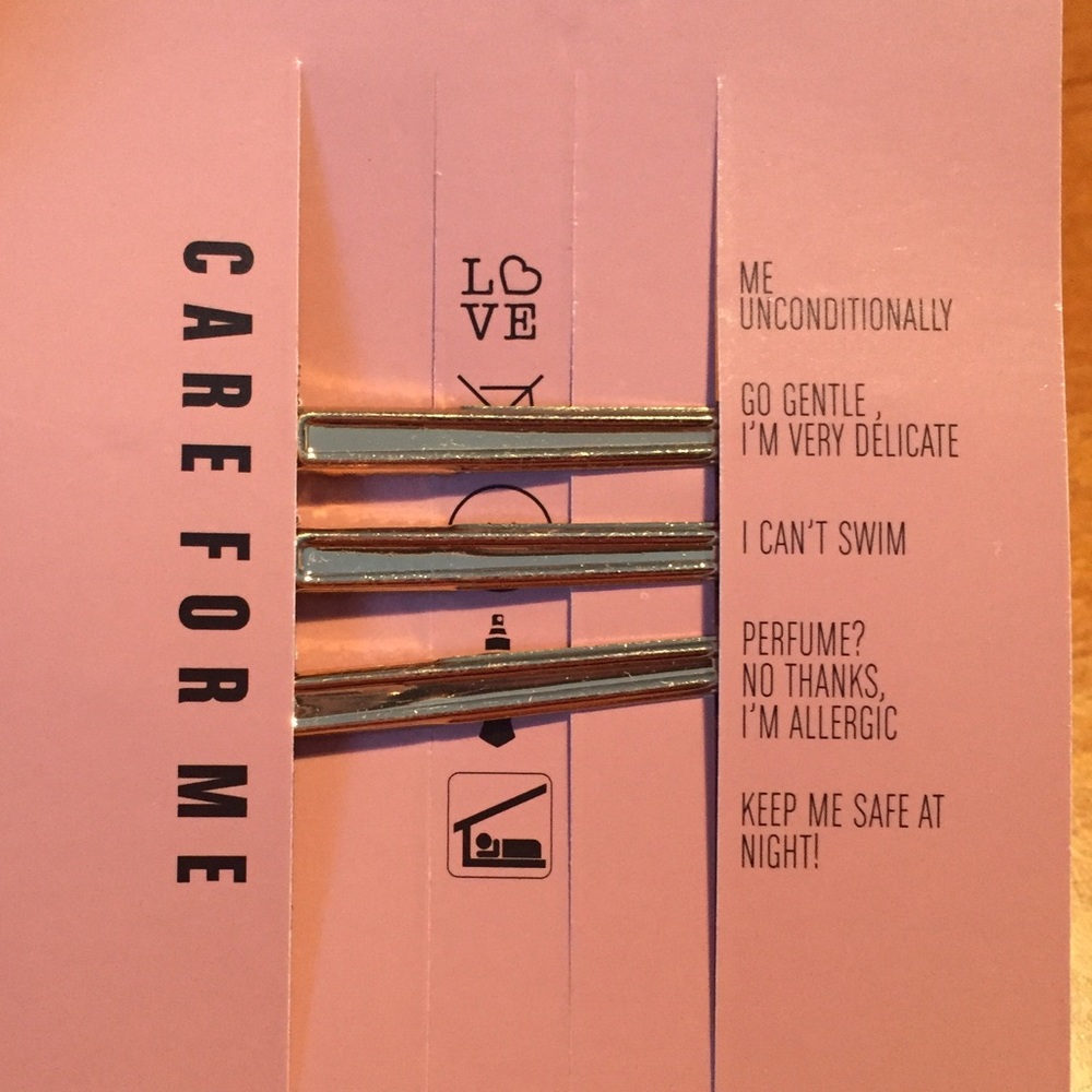 8 Other Reasons Hair Clips - Picture 10 of 10